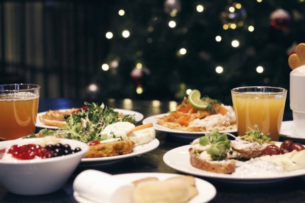 Breakfast Santa's Hotels