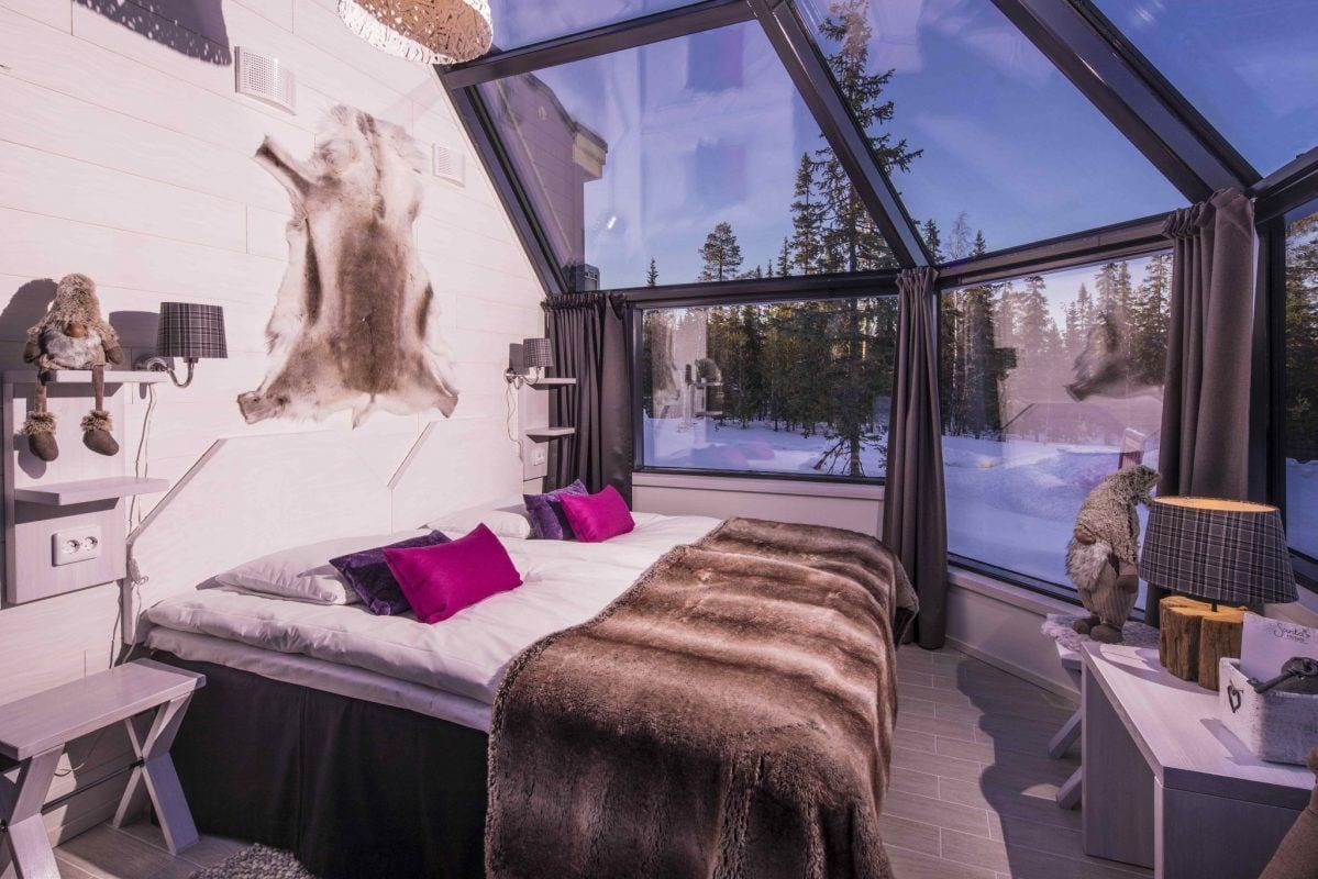luxury-glass-igloo-luosto-lapland-finland