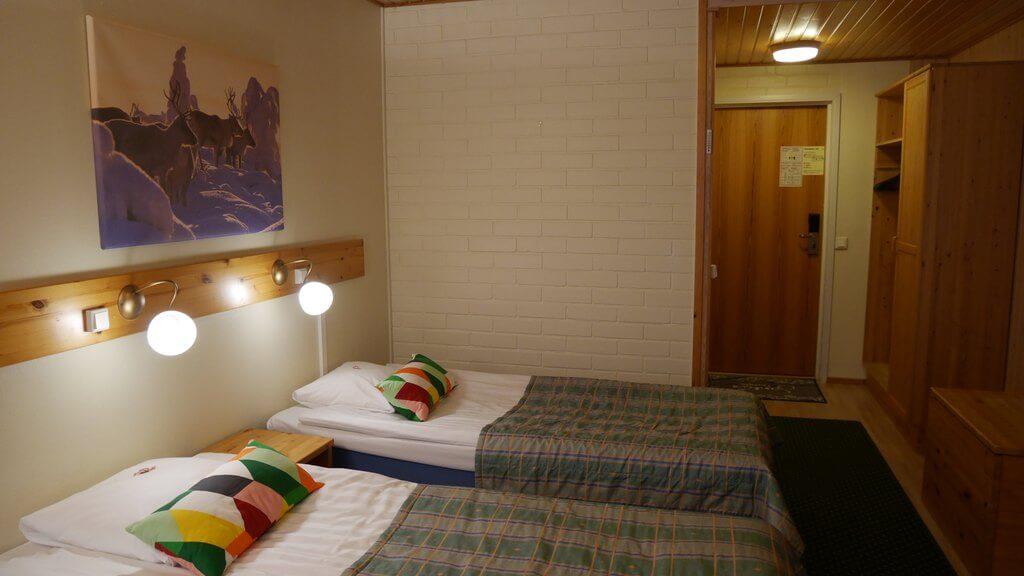 Standard twin room (1)
